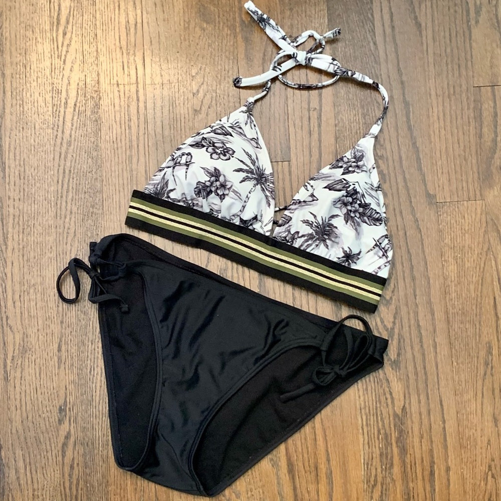 Xhilaration Triangle Bikini Top & Black Bottoms